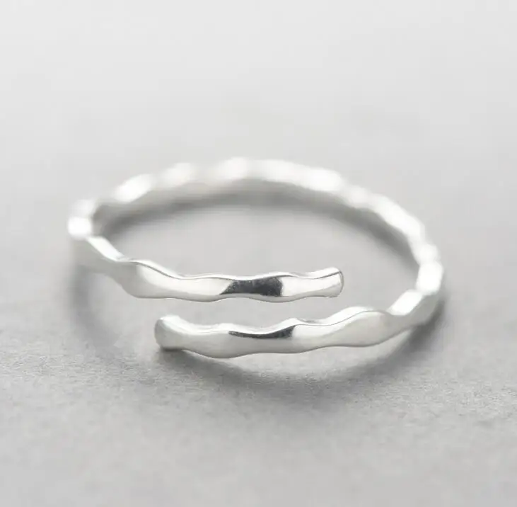 Простые геометрические волнистые кольца из стерлингового серебра 925 пробы для