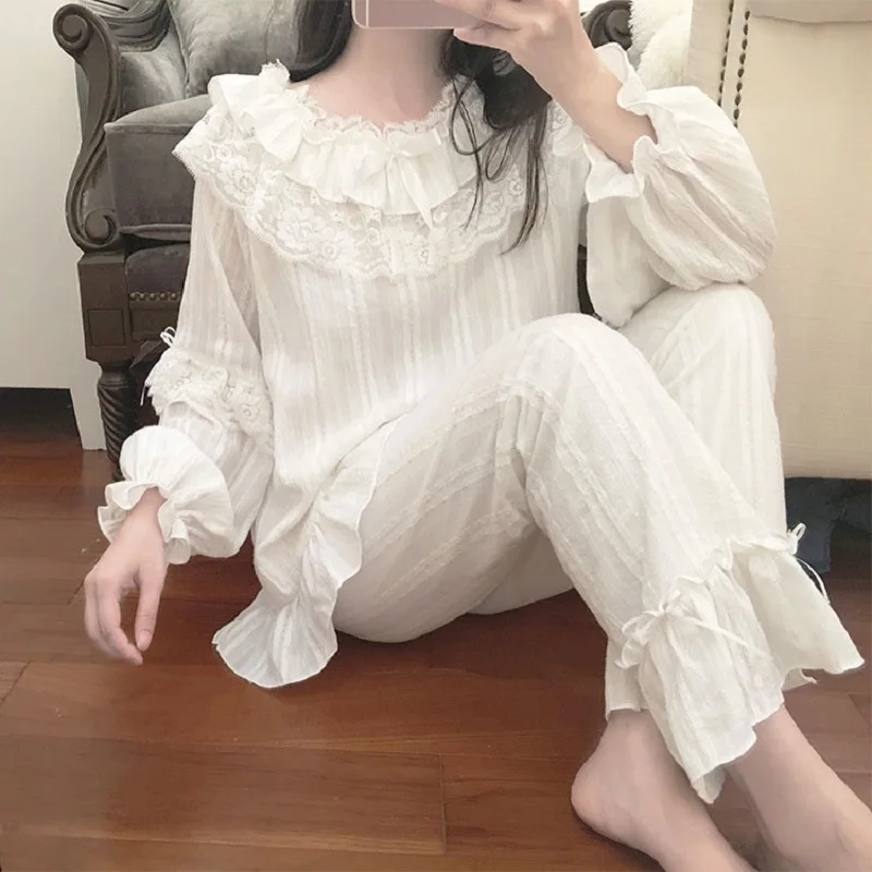 

Sweet White Cotton Women's Soft Pajamas Sets Long Sleeve Soft Vintage Princess Sleepwear Autumn White Lace Pyjamas Spring Autumn