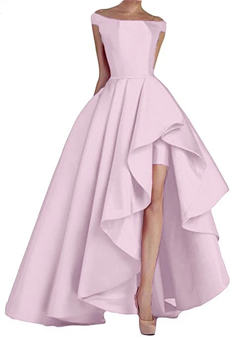 Женское длинное вечернее платье розовое с вырезом лодочкой и открытыми плечами