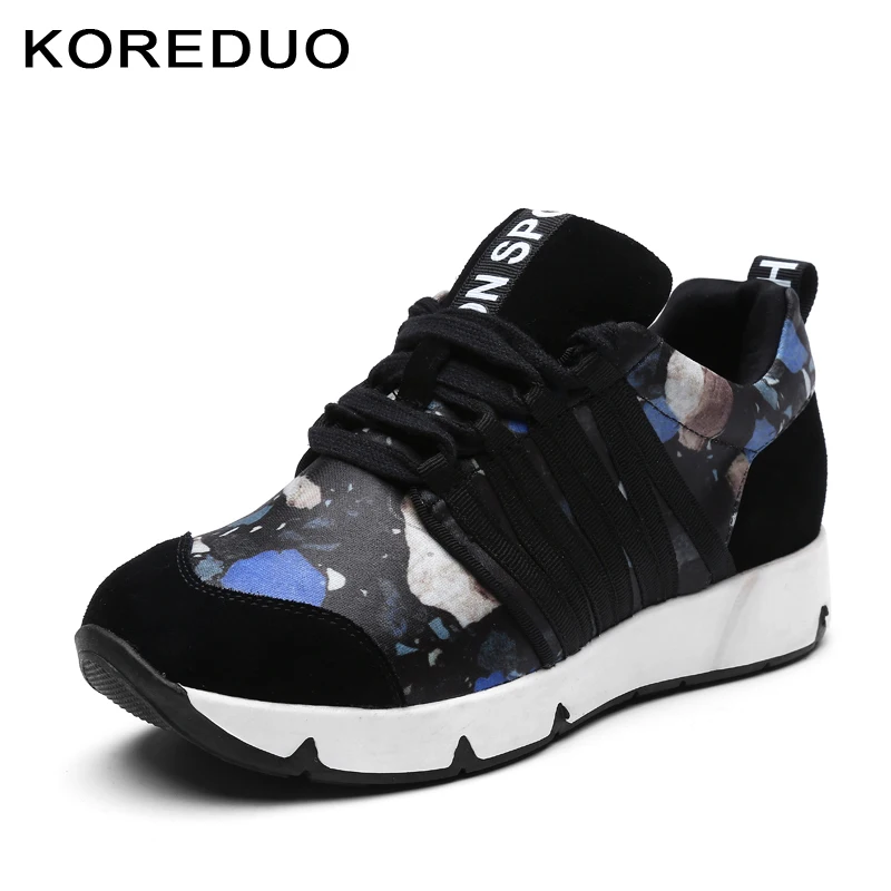 KOREDUO модные с цветочным принтом Кроссовки Для женщин из коровьей кожи граффити