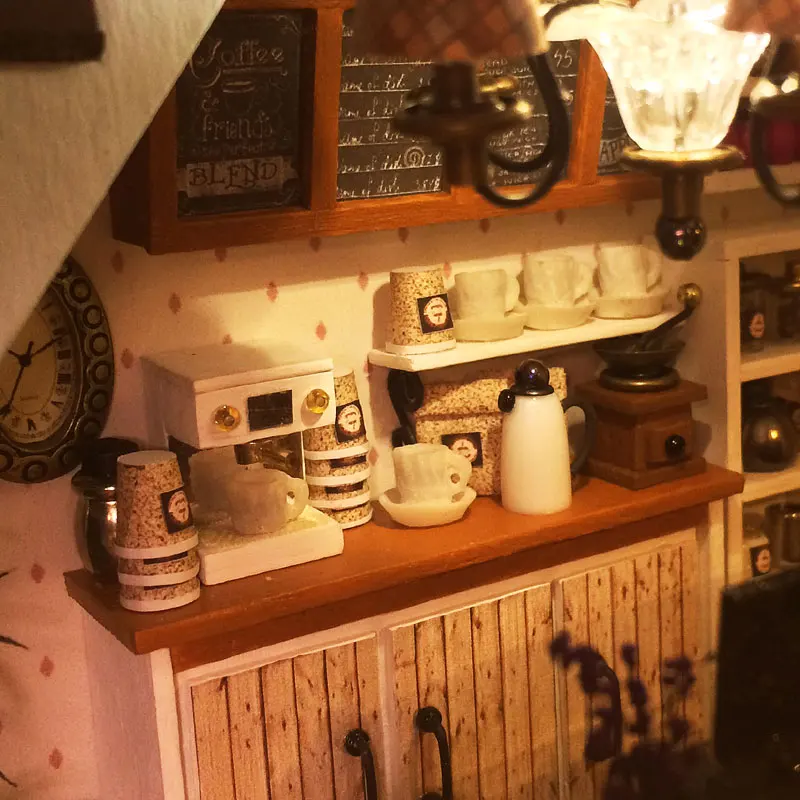 IiE создать Кукольный дом Diy деревянный кукольный дом Мода Кофейня магазин три слоя с спальня миниатюрная мебель Игрушки для девочек