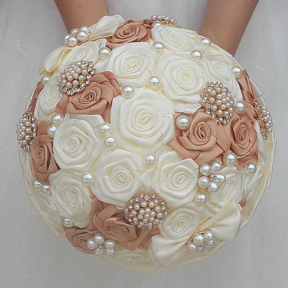 

Custom Made Diameter 20cm Wedding Bouquets Khaki And Ivory Ribbon Rose Pearls Brooch Accessories Wedding Flower Bridal Bouquet