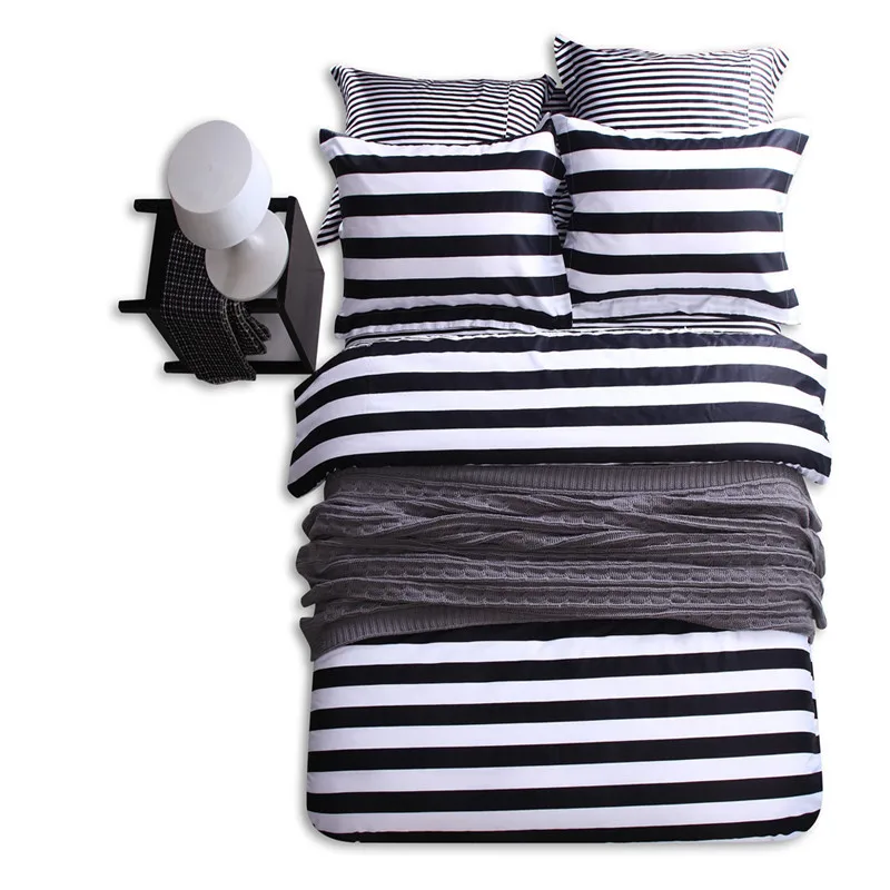 Набор из 4 простых постельных белья белого черного цветов Комплект постельного в