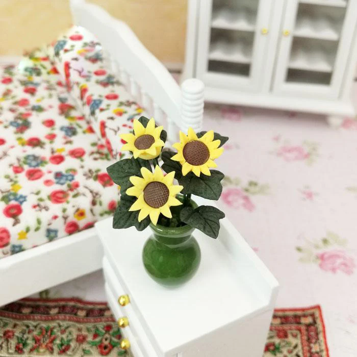 

A01-X486 children baby Toy 1:12 Dollhouse mini Miniature rement Doll accessories flower green pot sunflower 1pcs