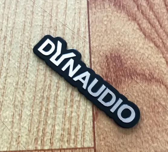 big size 4X DYNAUDIO спикер алюминиевый 3D стикер Труба Рог Звук буквы наклейки автомобиль Стайлинг для CC жук - Название цвета: big size