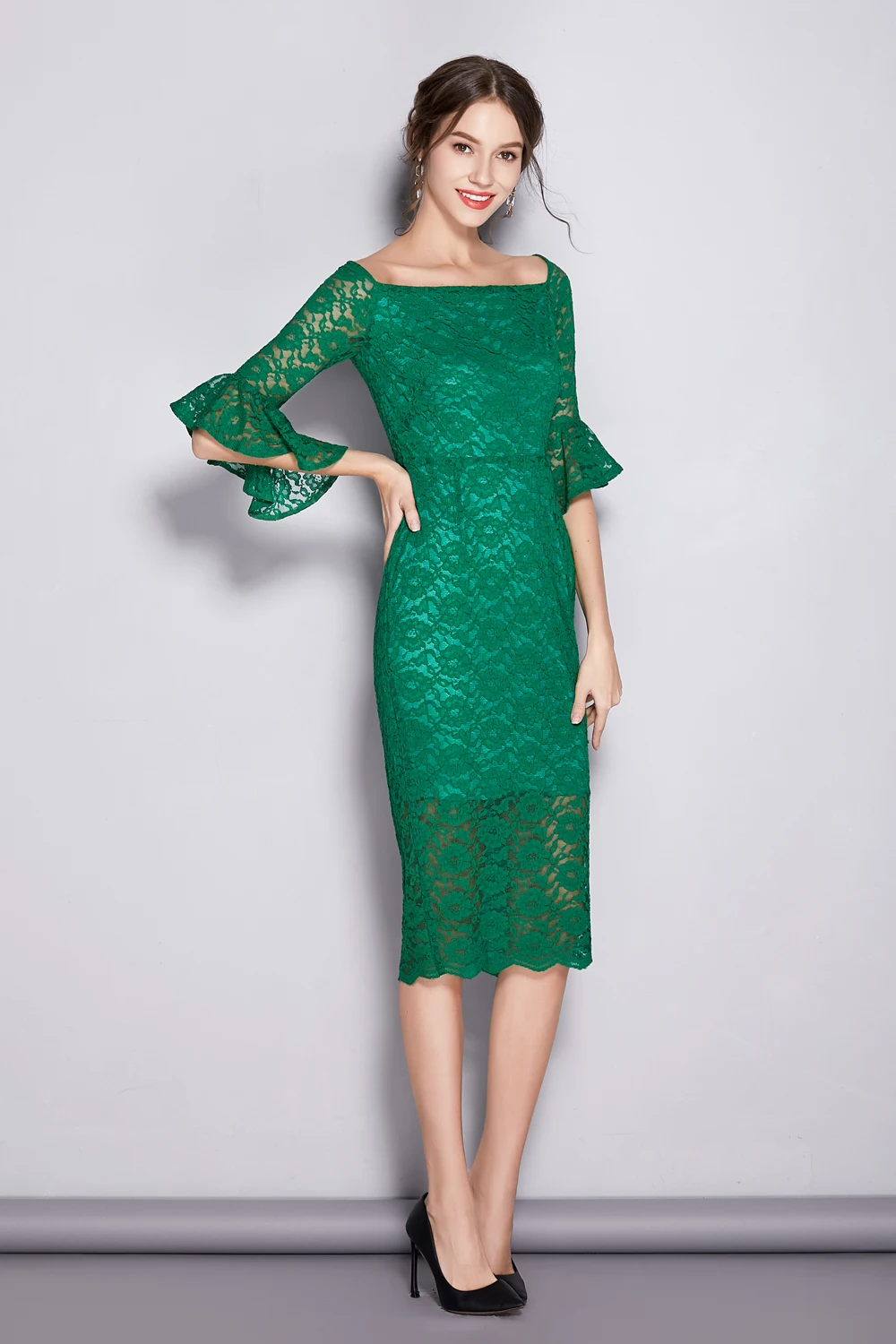 Женское платье В миланском стиле с вырезом лодочкой оборками вышивкой кружевом и