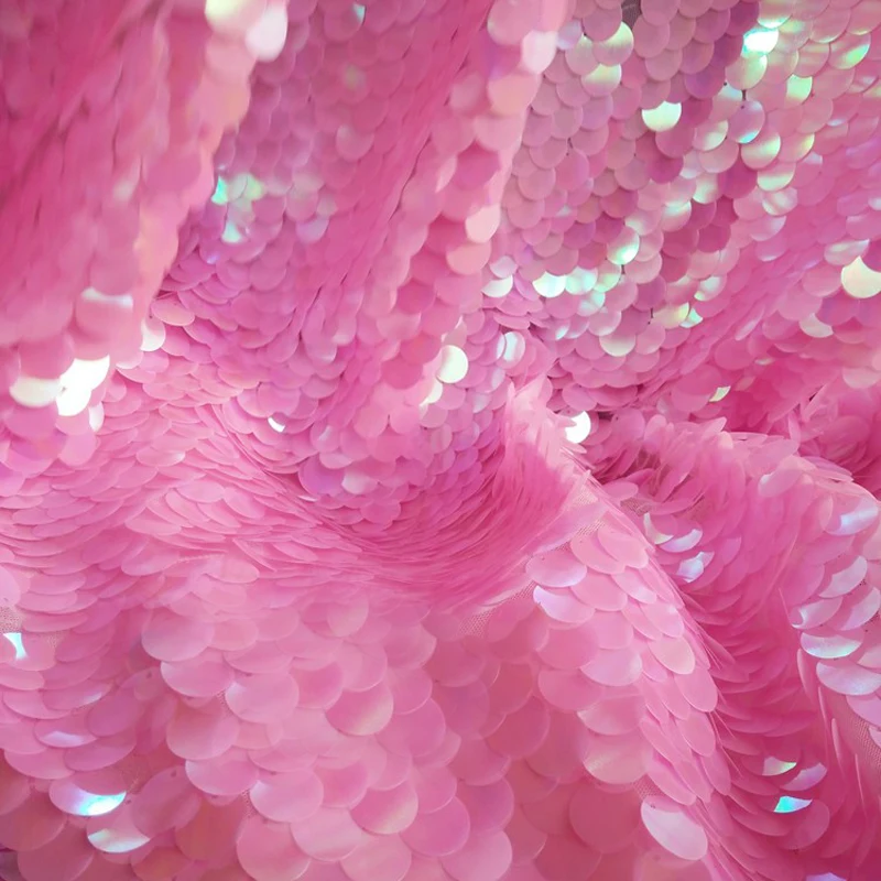 Темно розовая симфония 18 мм большие рыбьи чешуи блестящая ткань лазерная чистая