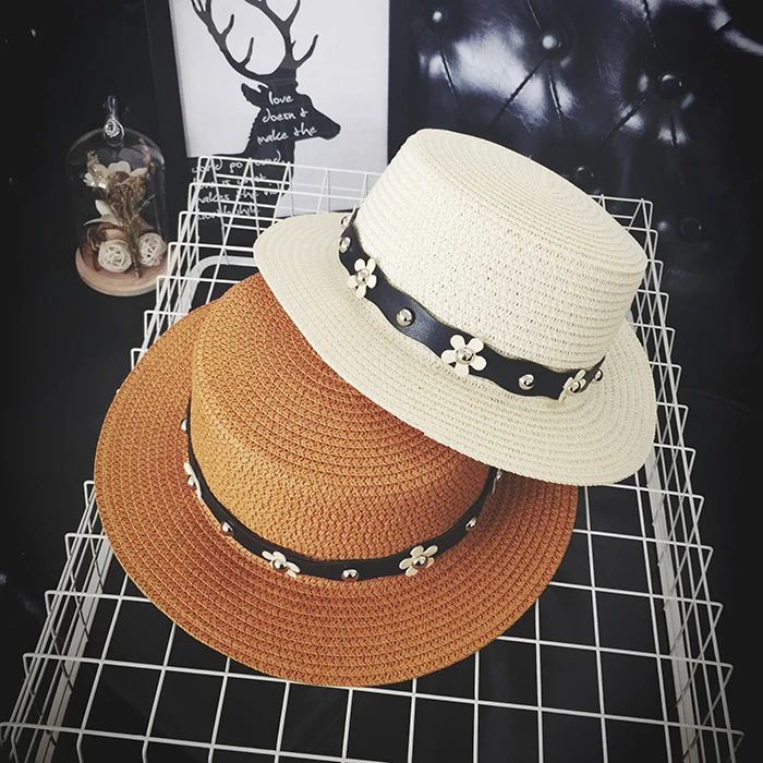 

Summer sweet little daisy rivet flat roof straw hat Female tide holiday beach belt buckle sun hat