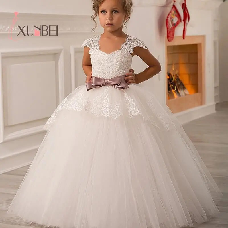 

Милое Кружевное белое платье для девочек с цветами, без рукавов, с V-образным вырезом и розовым бантом, Детские вечерние платья принцессы для...