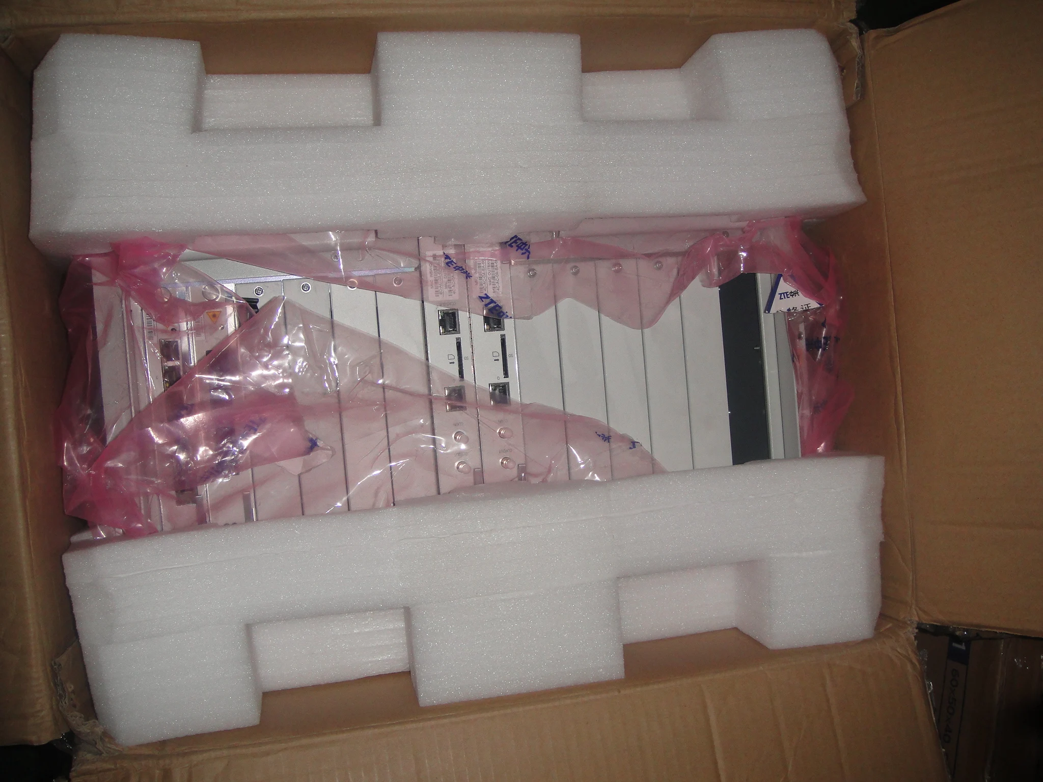 

ZTE EPON OLT C220 2 * GCSA 1 * EIGM 1