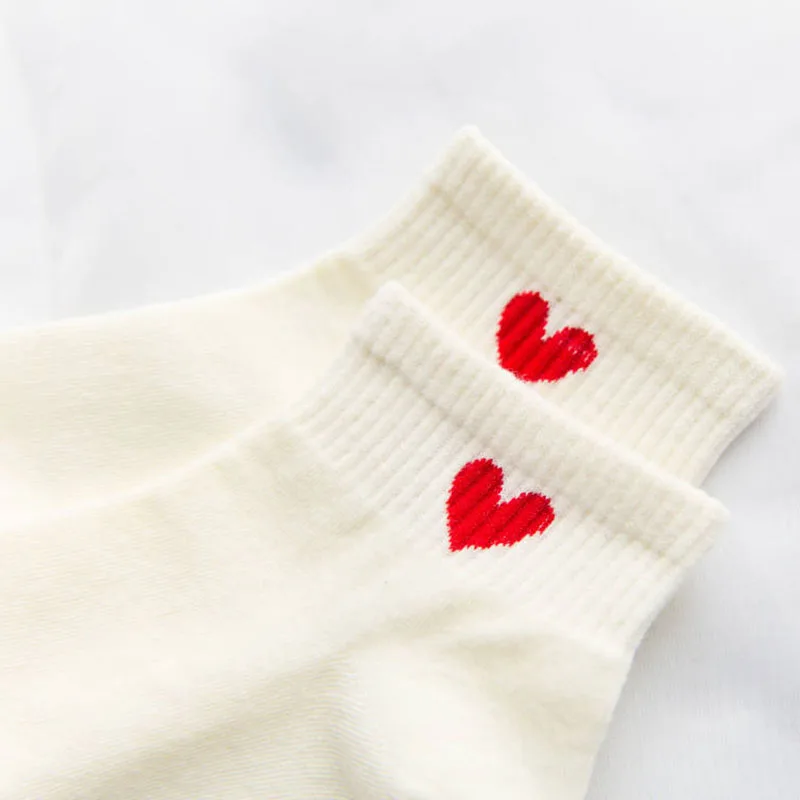 Socks Women Love Embroidery Soft Breathable Casual Womens Short Sock Kawaii Korean Style All-match Simple Daily Chic | Женская одежда