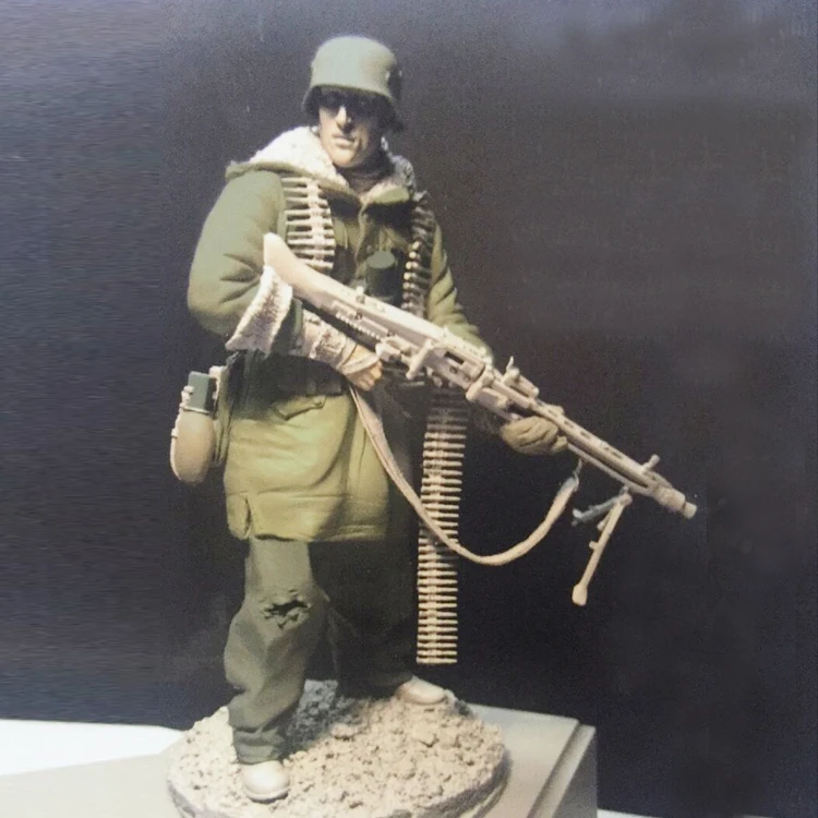 

1/16 resin figure soldier model World War II Kolding Kharkiv battle line soldier gk hand to do white mold 88