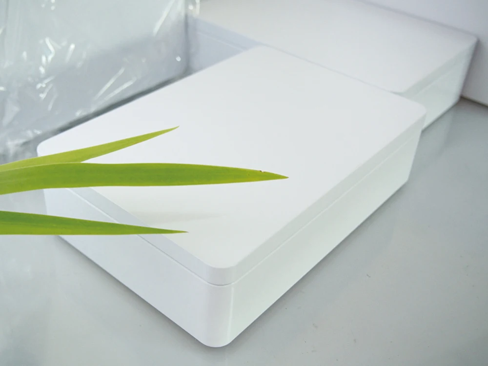 Размер: 230*155*60 мм большая прямоугольная жестяная коробка банка для еды белого