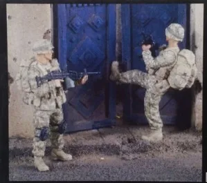 1/35 масштаб современный американский военный в Афганистане Рейд 2 человек Смола