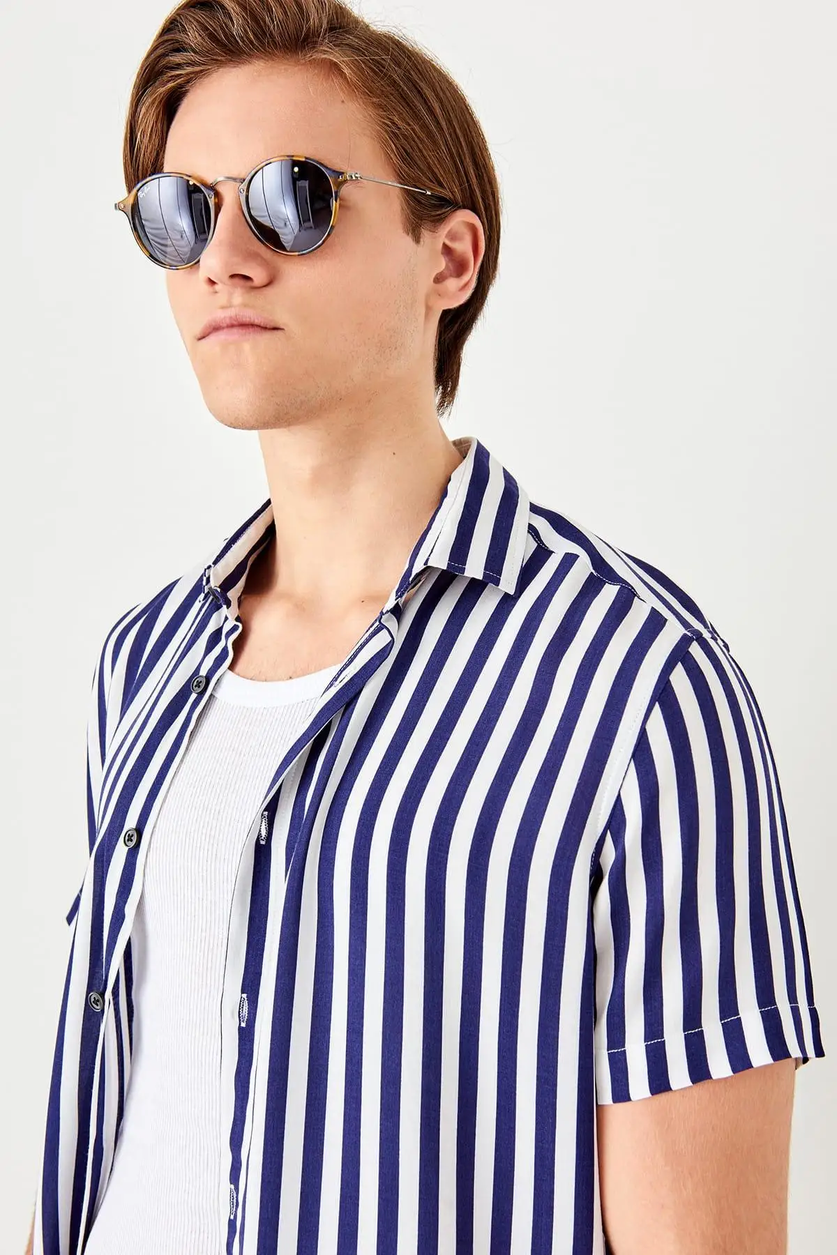 Trendyol темно-синий мужской полосатый короткий рукав Slim Fit новая рубашка TMNSS19RS0065 |