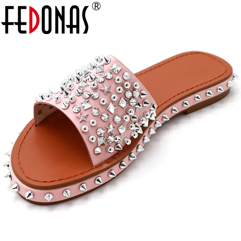 FEDONAS/2019 г. Новые модные летние женские босоножки без застежки в стиле панк с