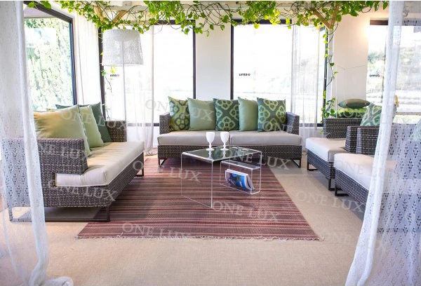 Акриловый журнальный столик ONE LUX с держателем для винной бутылки светящиеся