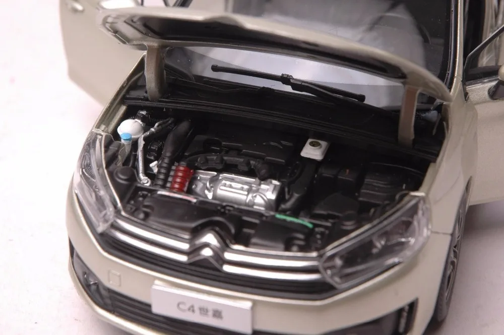 1:18 литая под давлением модель для Citroen C4 sega золото Седан сплав игрушечный автомобиль миниатюрная коллекция подарок c-quatre