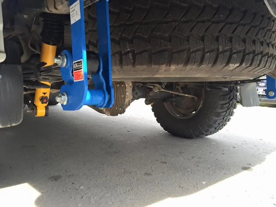 H-TUNE 4x4 Accesorios 32 мм спереди Spacer и сзади продлен 2 дюймов G-оков Поднимите Наборы 4WD для Navara D40 05-14