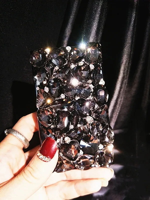 Fine Cigarette Case Модный бриллиантовый чехол для сигарет в форме сердца, зарядка через usb, набор зажигалок, держатель, 20 металлических тонких портативных герметичных коробок для хранения, MS, подарки - Цвет: Fine Cigarette Case