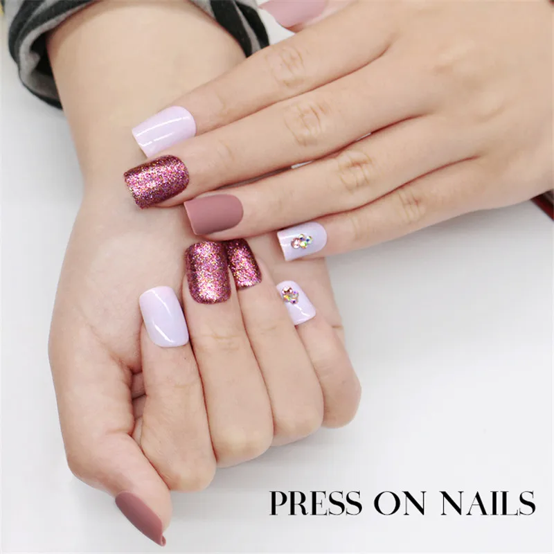 24 шт 3D нажмите на матовые накладные ногти с дизайном блестящие красные наклейки