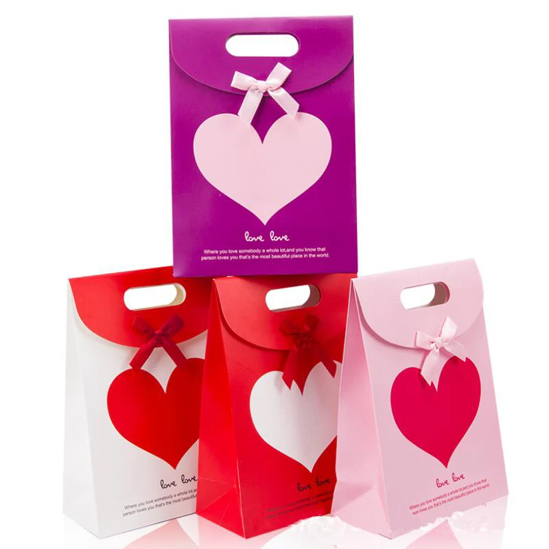 

10 Pcs/lot Red Wedding Gift Paper Bag Engagement Valentine's Day Love Flip Gift Paper Bag Wedding Candy Bag