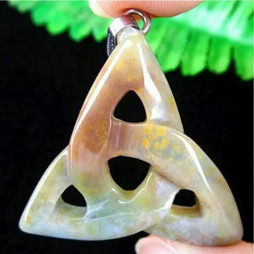 Набор из нескольких индийских агатов с узлом в виде ирландских трикетов размер