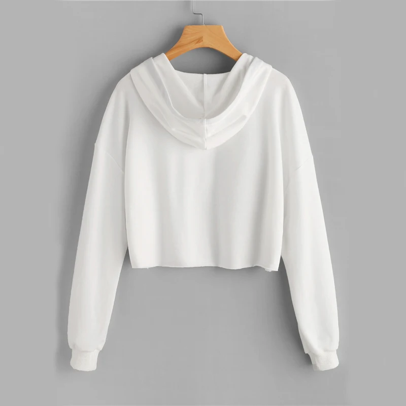 2018 новые белые заниженной линией плеч Raw Hem Crop Толстовка Для женщин Письмо печати