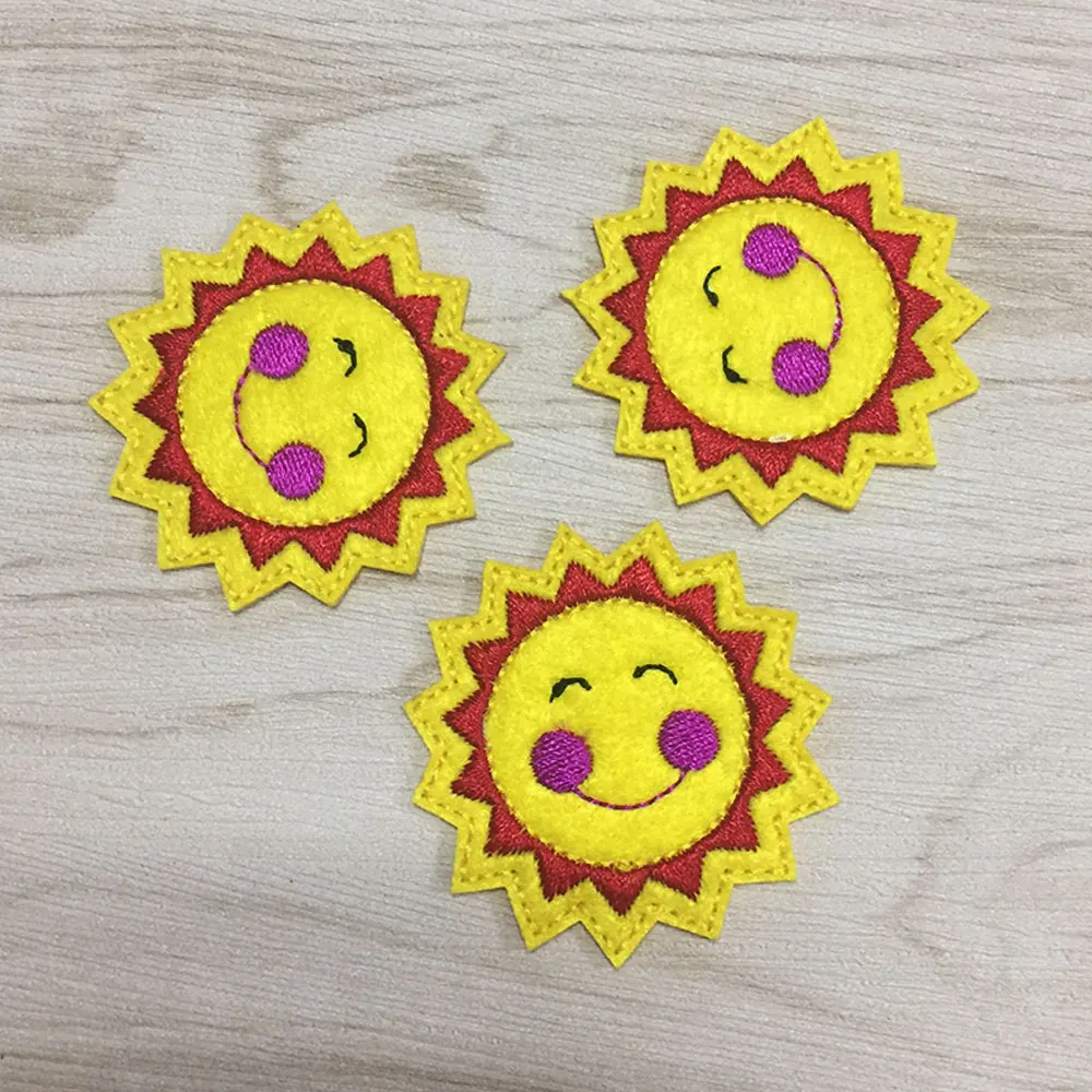 Желтый Emoticon мультяшный значок клеящиеся утюгом украшения нашивка аппликации