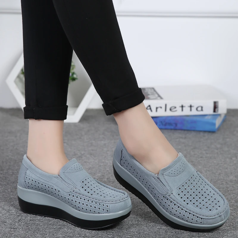 Туфли женские замшевые на платформе лоферы без застежки повседневная обувь