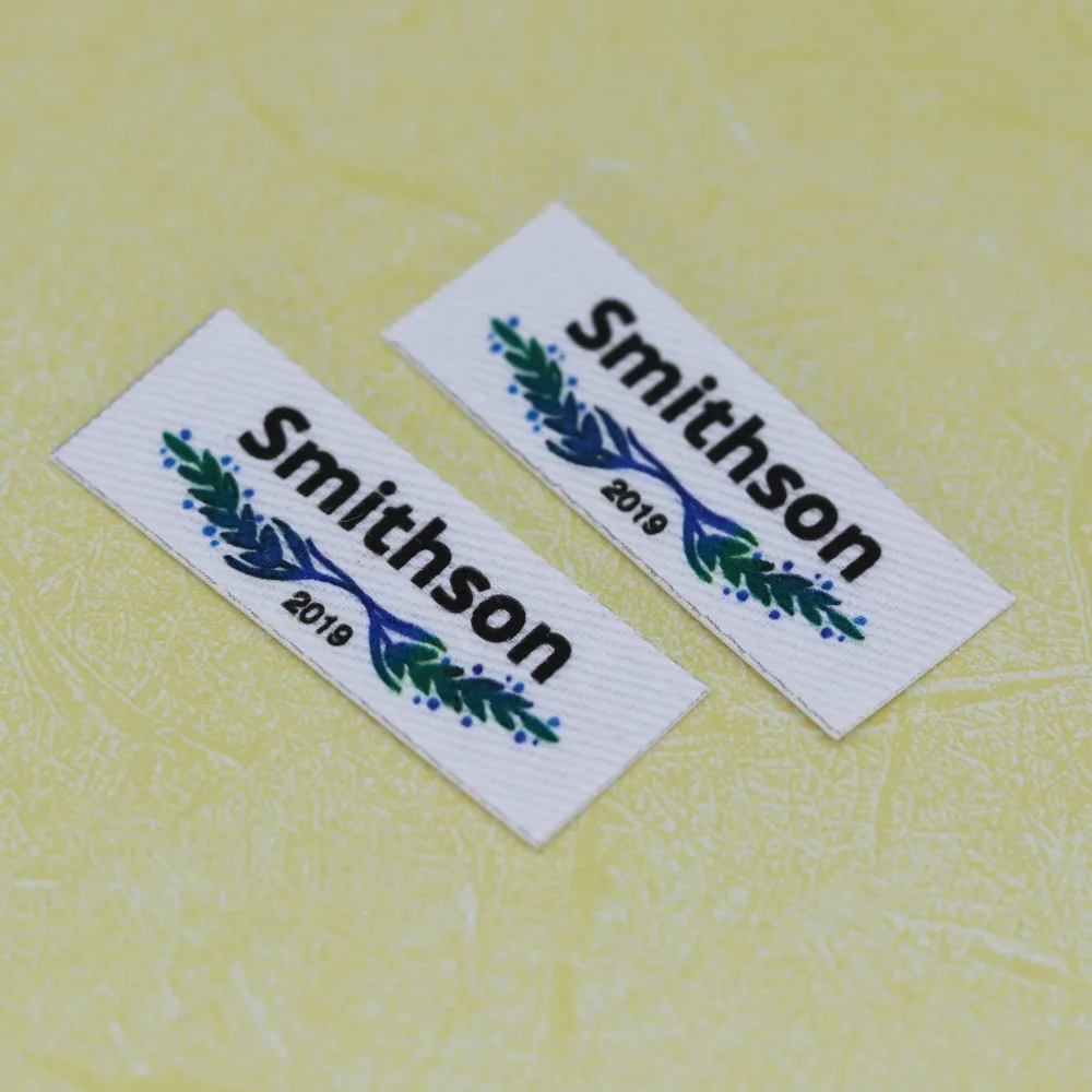 100 штук пользовательские логотипы этикетки имя железа на этикетке бирки для