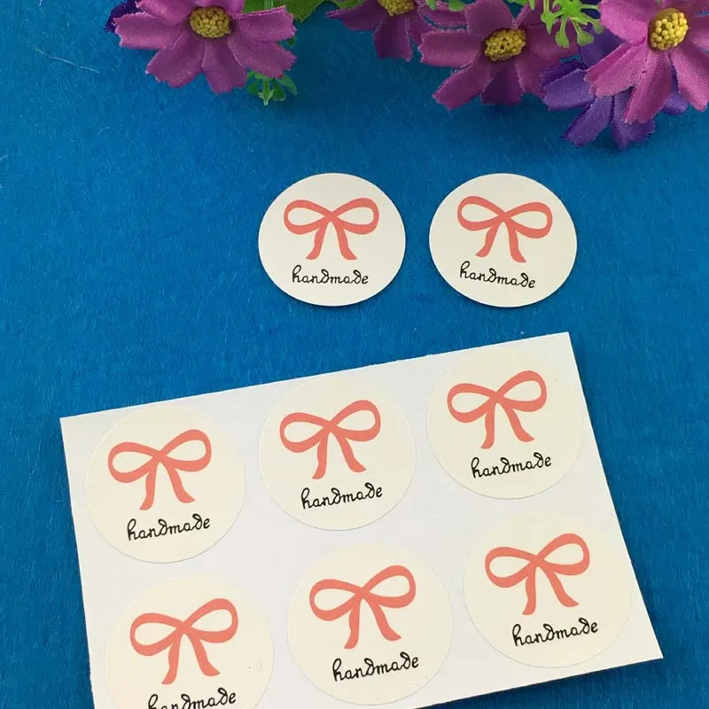 500 шт./лот белая бумага Cursive &quotручная работа&quot Наклейки с розовым бантом