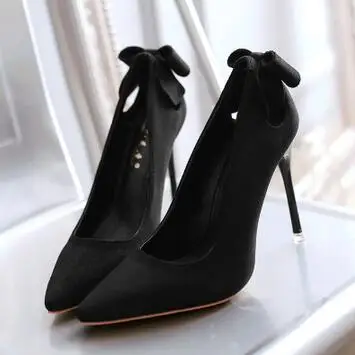 Новинка 2017 года сезон весна осень пикантные модные тонкие замшевые туфли с