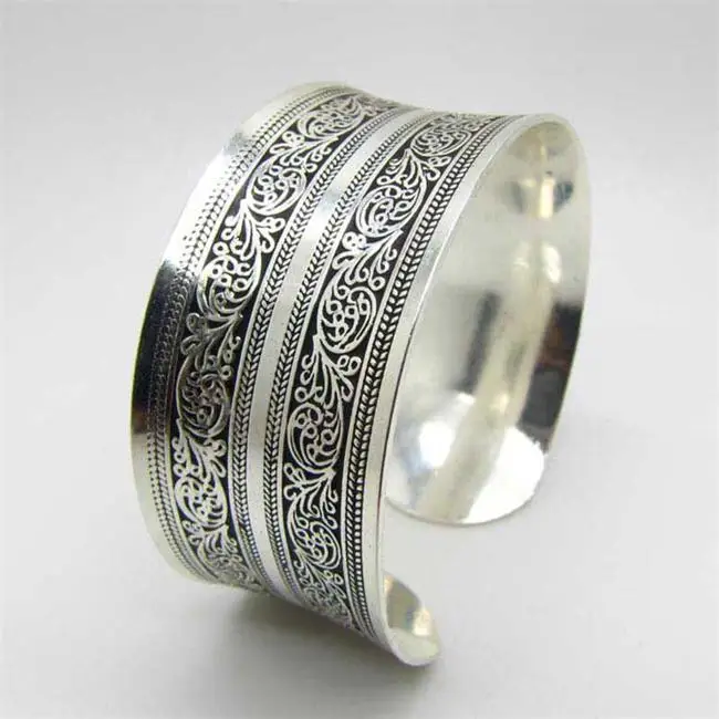 

Hot! New Tibetan Tibet silver Totem Bangle Cuff Bracelet