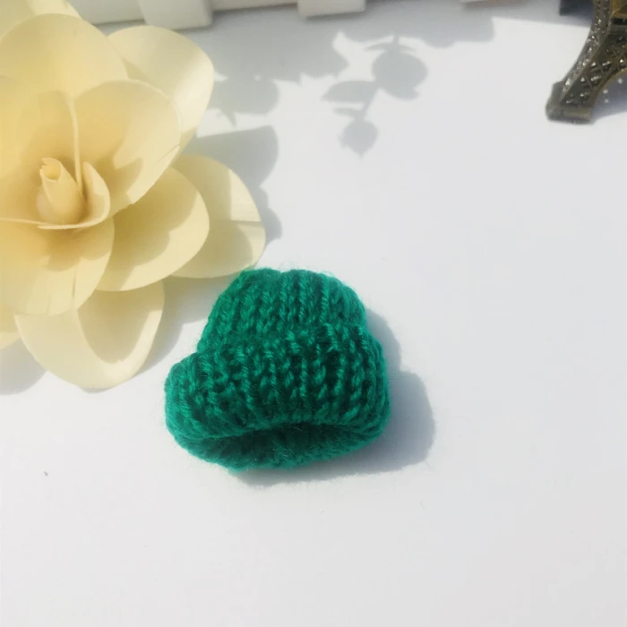 30 шт. Мини Милая вязаная шляпа DIY кукла декоративные принадлежности Телефон Сумка Одежда Искусство ремесло материал для взрослых серьги изготовление небольших шапок