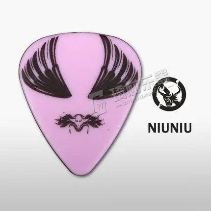 

Black Widow Guitar Pick Plectrum Mediator Gauge 1.0mm, Standard Shape, 1/piece