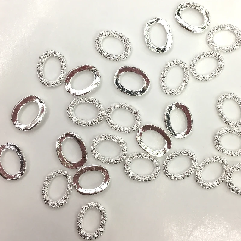 

LEAMX 10 PCS/bag Oval Alloy Nail Art Decorations Gold Silver 3D Frame Manicure DIY Nails Charms Tools NEW Supplies Decor L397