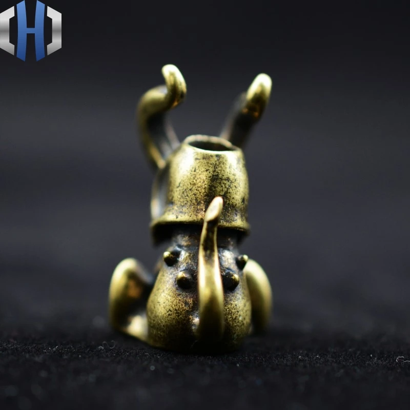 Новый Кулон из чистой латуни маленький дьявол нож ремень зонтик веревка кулон