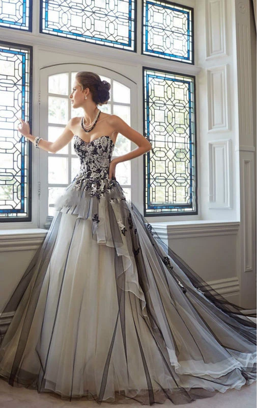 Винтажное свадебное платье трапециевидной формы из черного и шампанского в