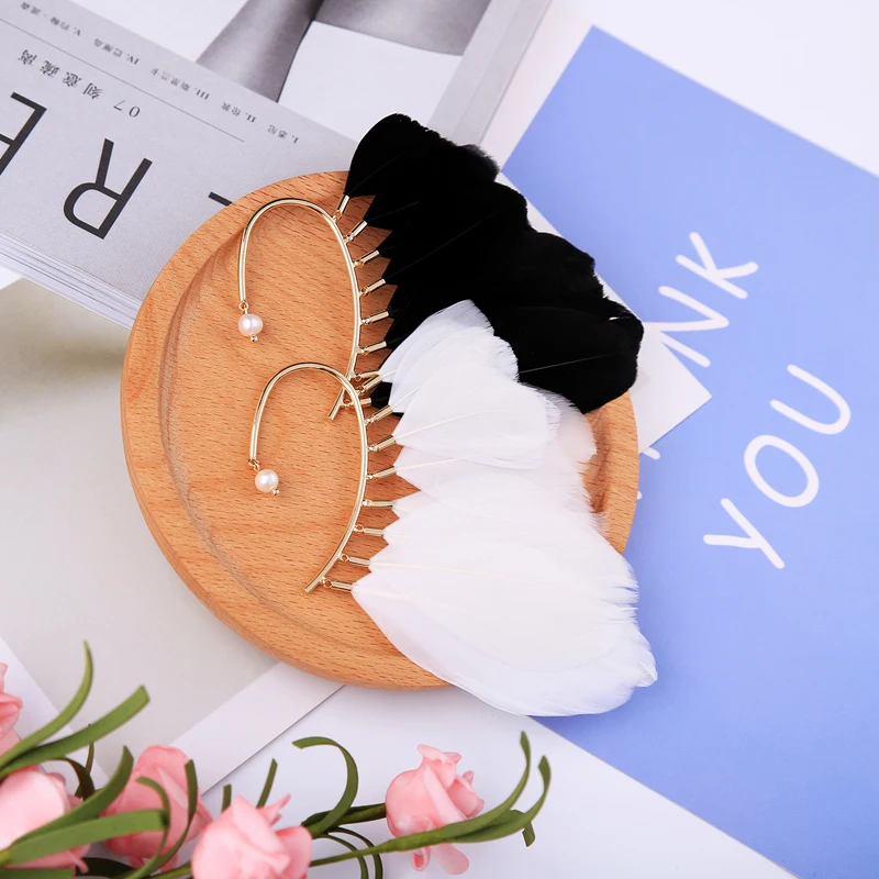 Оптовая продажа с фабрики черные белые серьги перьями 2018 Hyperbole без пирсинга