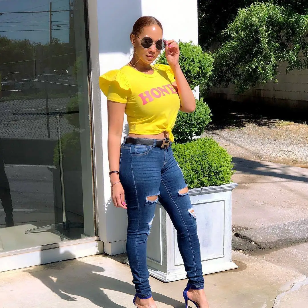 2019 новая желтая женская футболка Повседневная гофрированная с буквенным принтом