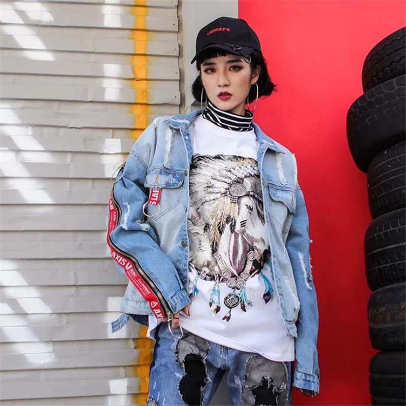 Новая осенне зимняя женская джинсовая куртка 2018 брендовая ветрозащитная с