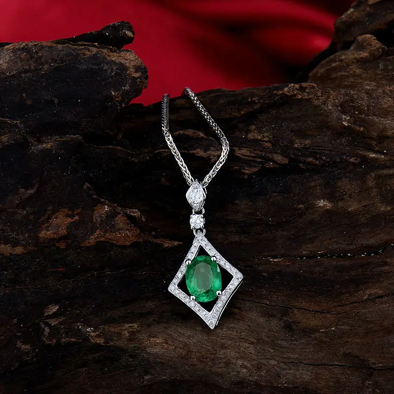 Подвеска женская из натурального драгоценного камня 14 карат белого золота с