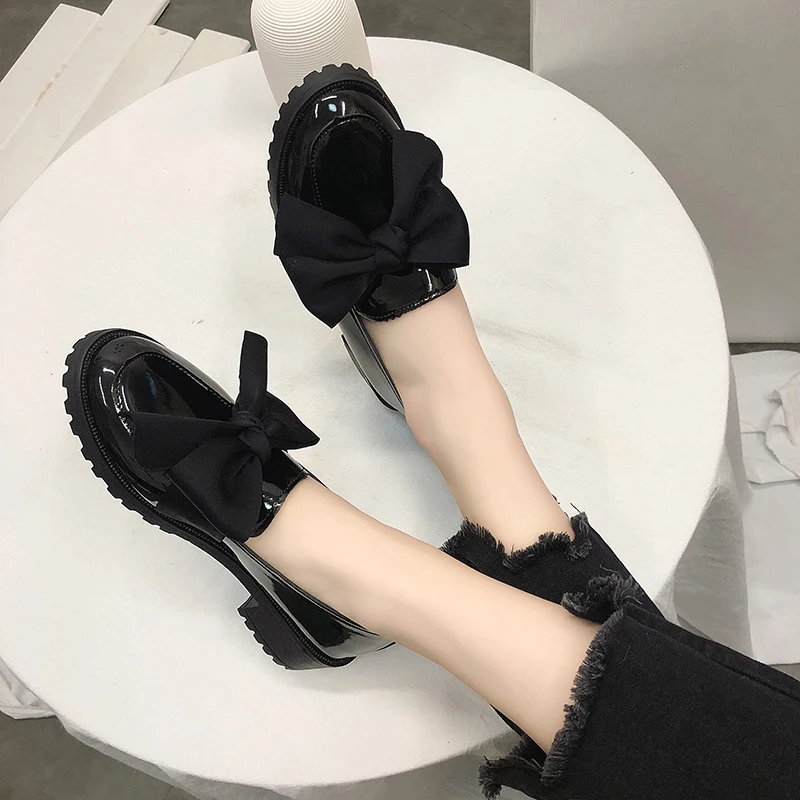 

2019 Brand Shoes Woman Casual Tassel Bow Pointed Toe Black Oxford Shoes for Women Comfortable Slip on Women Shoes