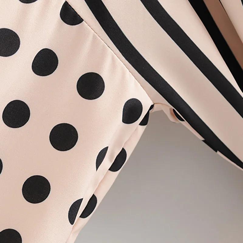 Женская блузка в горошек с запахом v образным вырезом галстуком бабочкой длинным