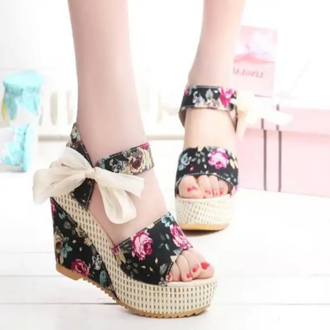 Мода Женщин Сандалии Летние Клинья женские Платформы Кружева Пояса Лук