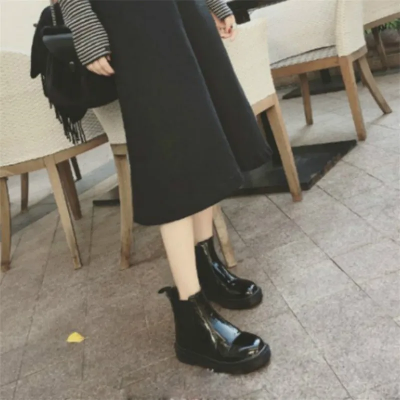 Женские ботильоны из лакированной кожи FEDONAS в стиле панк на среднем каблуке сезон