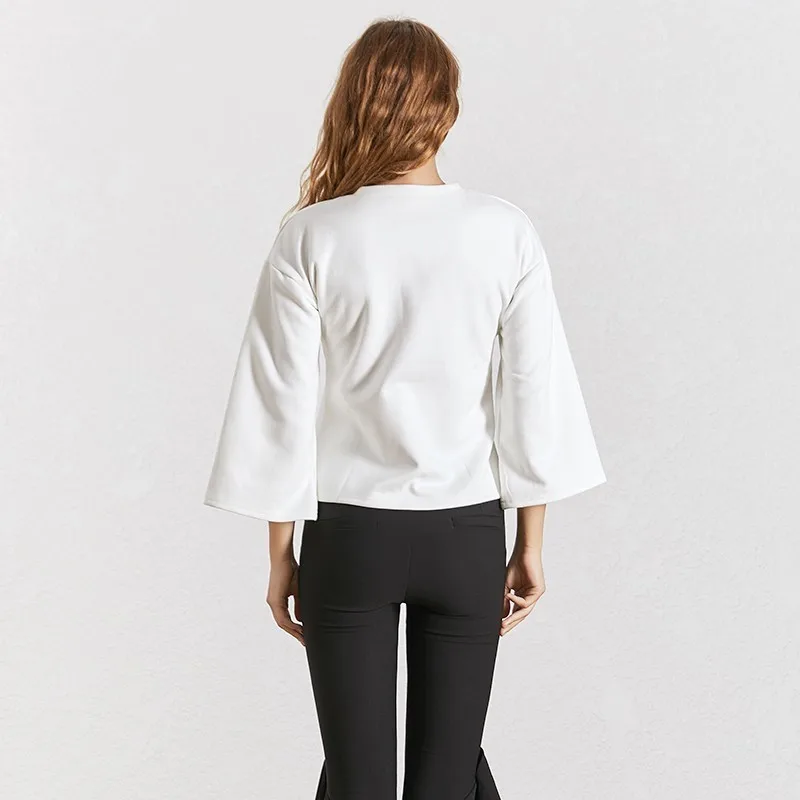 Женская футболка с расклешенным рукавом TWOTWINSTYLE Повседневная круглым вырезом и