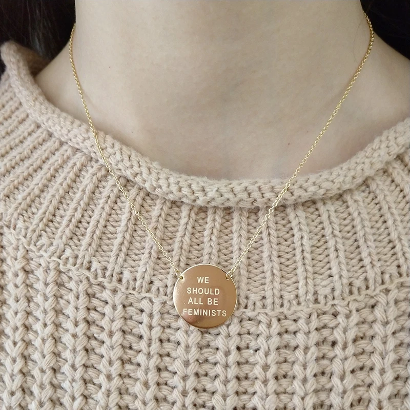 Женская цепочка из серебра 925 пробы с круглым кулоном золотого цвета Женская цепочка из серебра 925 пробы с круглым кулоном золотого цвета