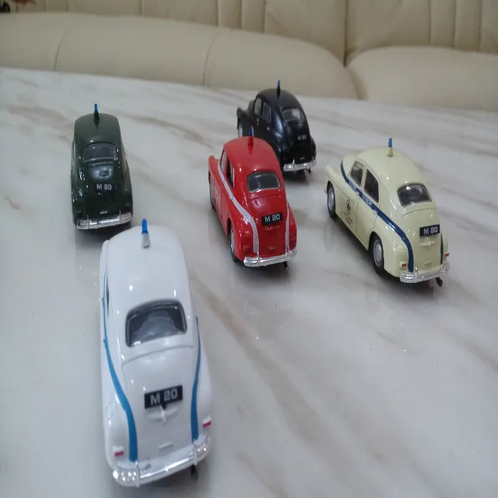 Автомобиль скорой помощи Candice guo 1:43 Варшава пузырьковый автомобиль машина модель